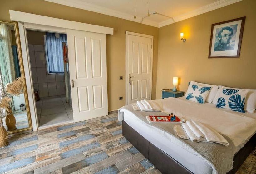 Cunda Ada Kızı Otel