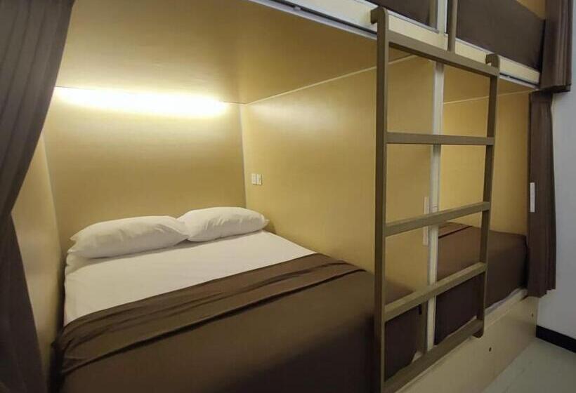 Fora Capsule Hostel Tuban Kuta Bali