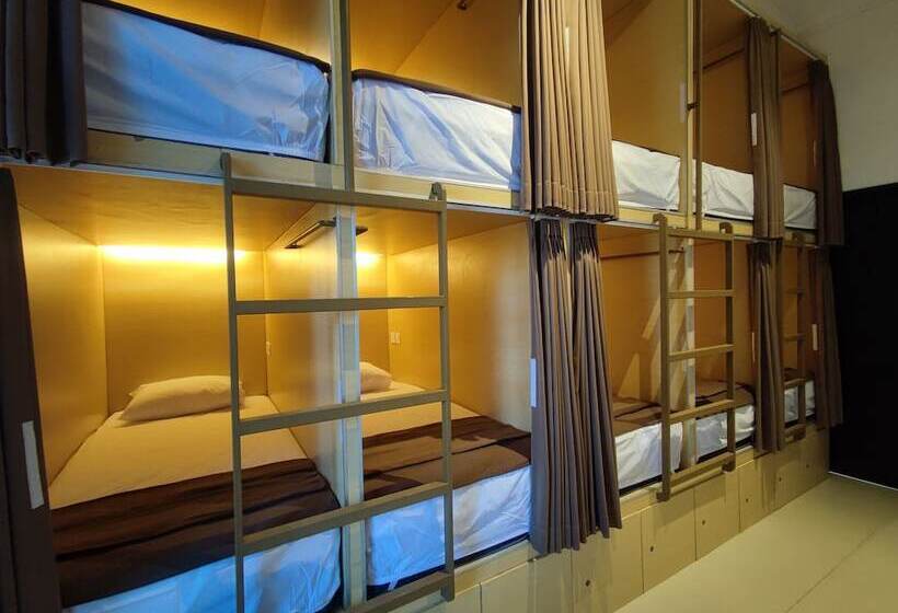 Fora Capsule Hostel Tuban Kuta Bali