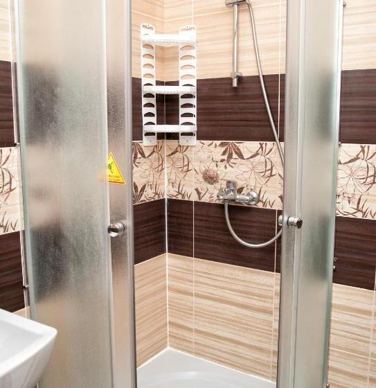 هتل біла акація