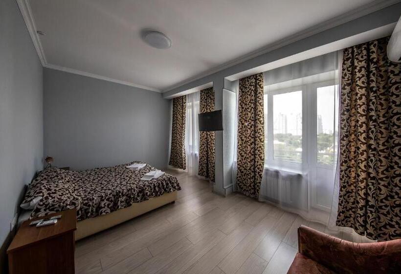 هتل біла акація