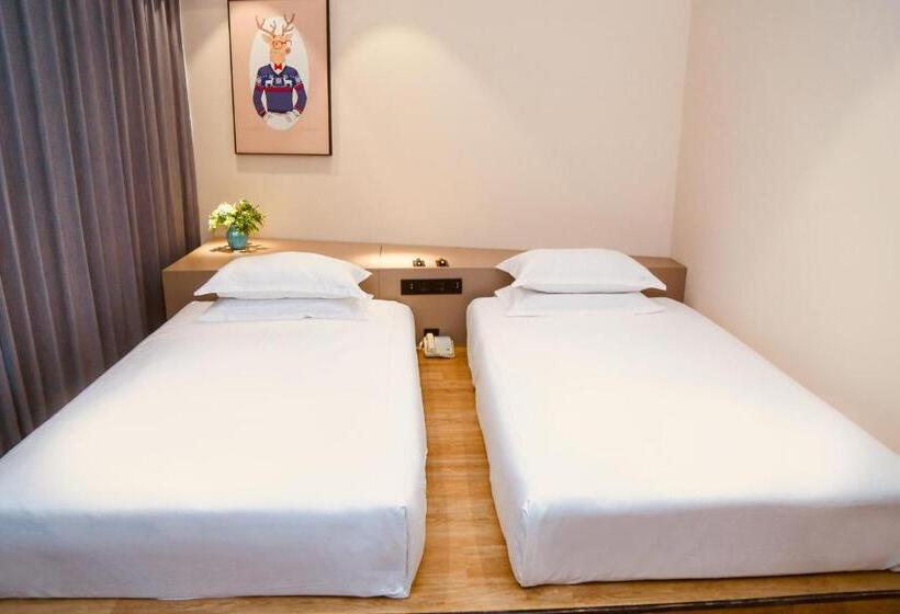 Hotel 银座佳驿（潍坊寒亭高铁北站店）