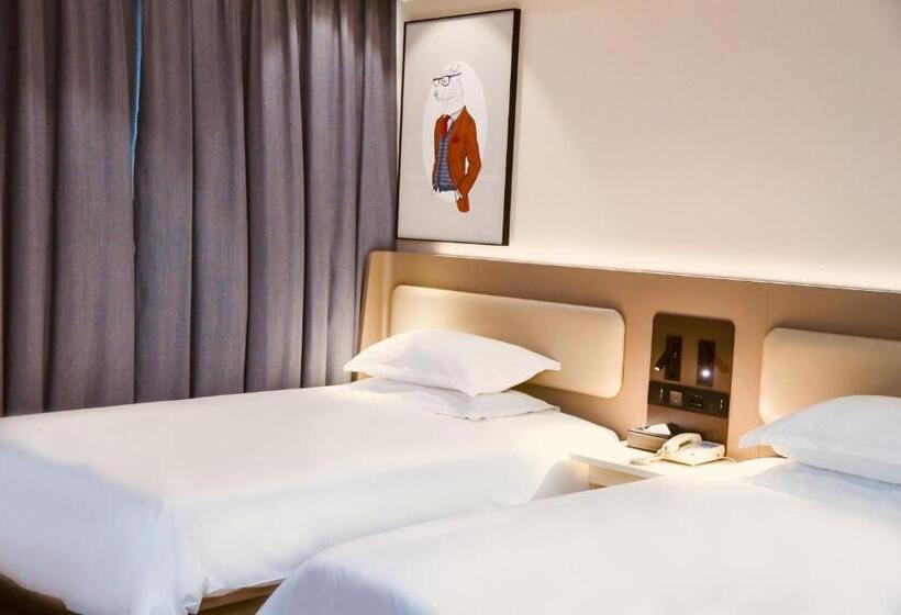 Hotel 银座佳驿（潍坊寒亭高铁北站店）