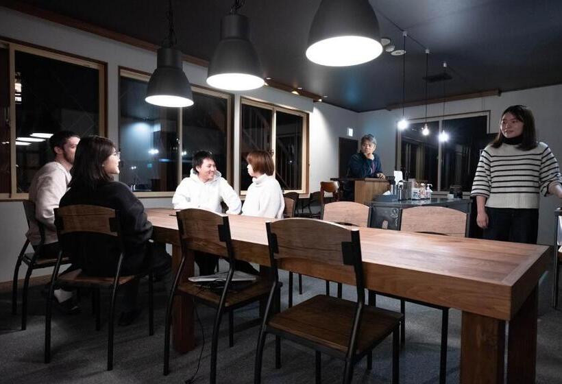 בית מלון כפרי ロッヂモントゼー