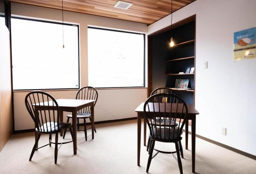 בית מלון כפרי ロッヂモントゼー