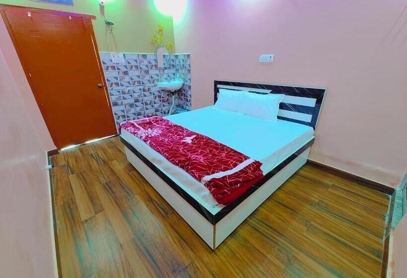 ホテル Ayodhya Residency 5 Min Walking From Ram Janmabhoomi