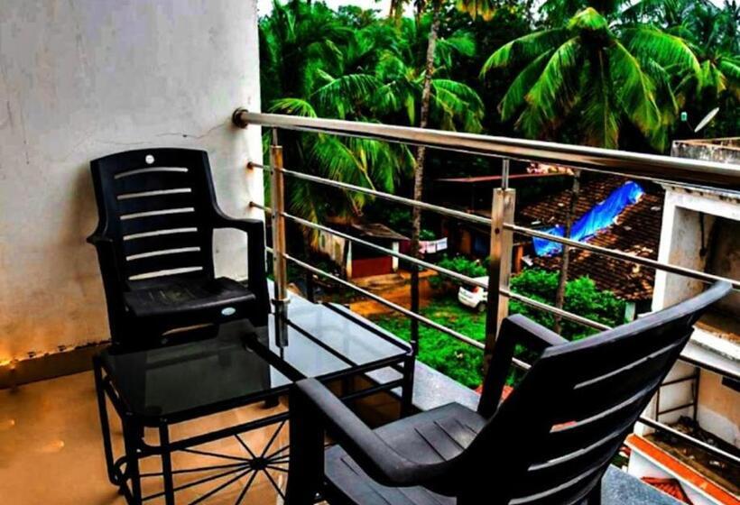 ホテル Candolim Grande By The Four Season , Goa