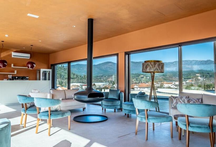 酒店 Cherry Sculpture