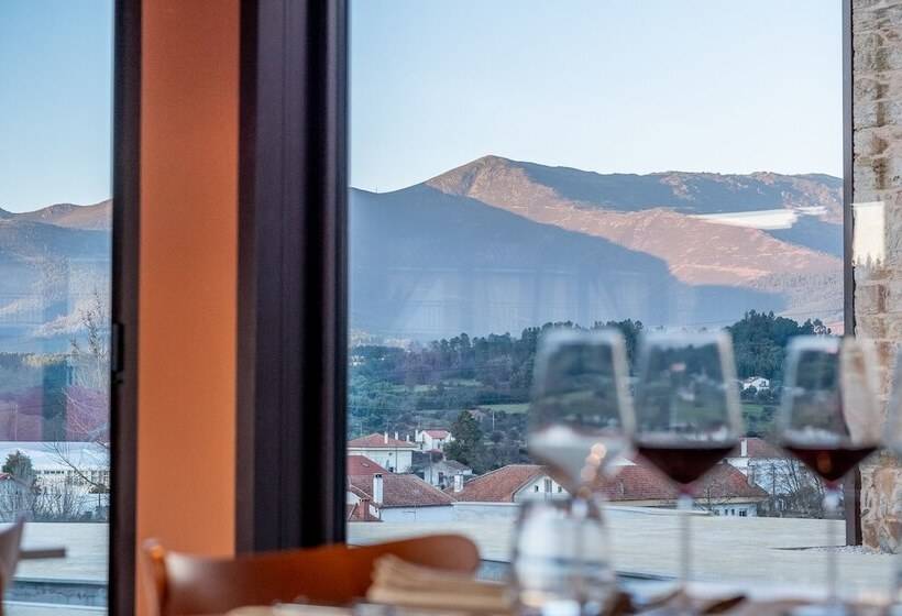 酒店 Cherry Sculpture