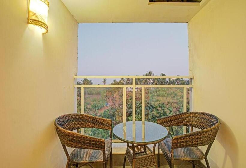 Отель Collection O White House