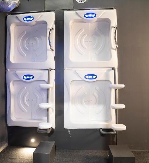 カプセルホテル Naptapgo   Japanese Premium Pod Hotel   Walk To Noida Electronic City Metro! Wifi, Lounge