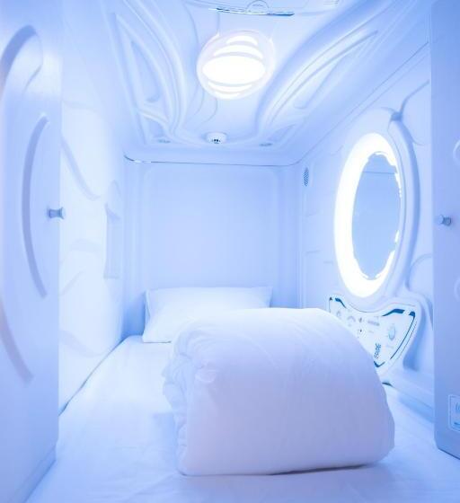 カプセルホテル Naptapgo   Japanese Premium Pod Hotel   Walk To Noida Electronic City Metro! Wifi, Lounge