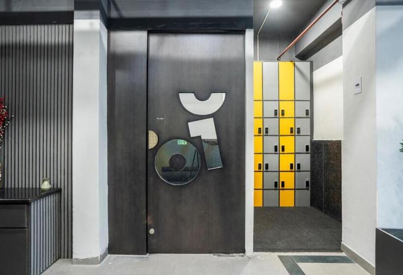 カプセルホテル Naptapgo   Japanese Premium Pod Hotel   Walk To Noida Electronic City Metro! Wifi, Lounge