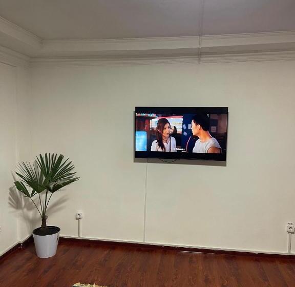 هتل کپسول Orom Hostel