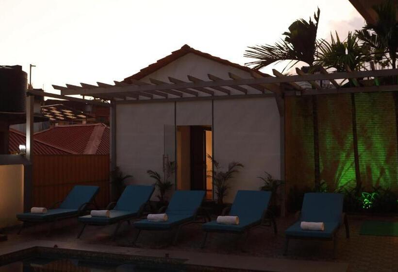 בית מלון כפרי Gracias Cafe & Resort