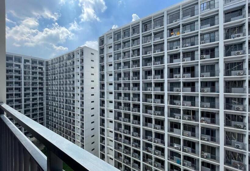 Отель Homefort At Shore 2 Residences