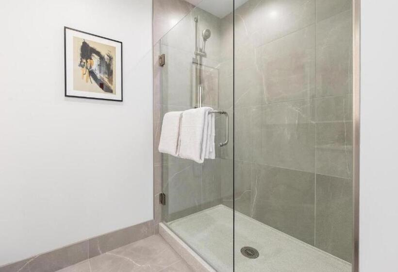 هتل Level Chicago Fulton Market