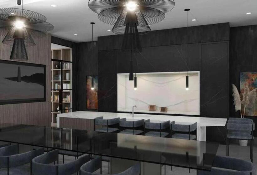 هتل Level Chicago Fulton Market