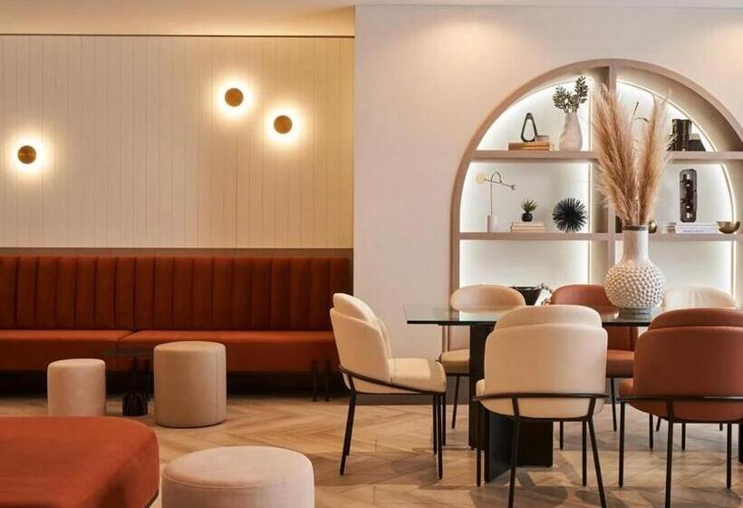 هتل Level Chicago Fulton Market