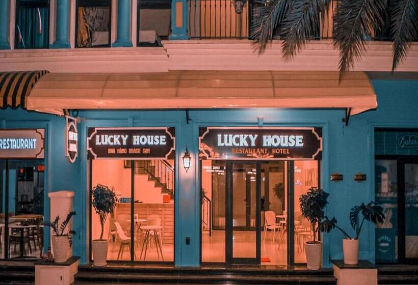 هتل Lucky Sea View Grand World Phu Quoc