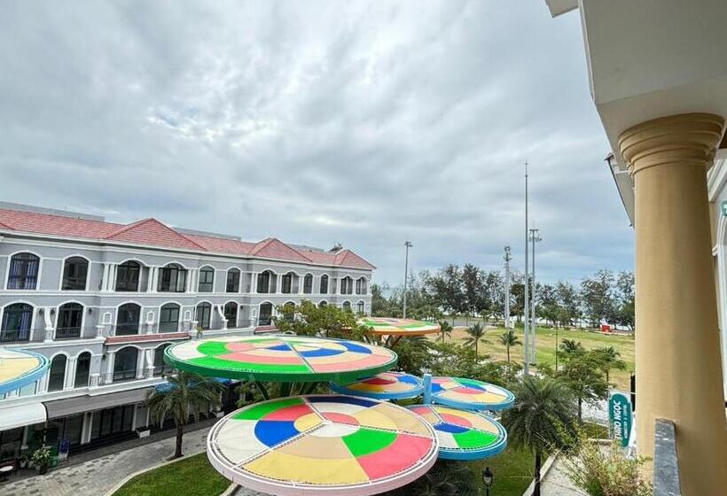 هتل Lucky Sea View Grand World Phu Quoc