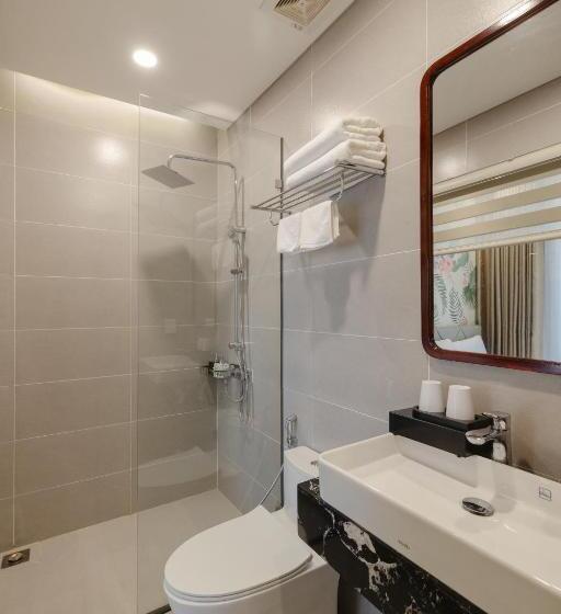 هتل Lucky Sea View Grand World Phu Quoc