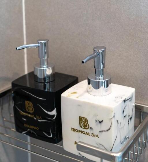 هتل Lucky Sea View Grand World Phu Quoc