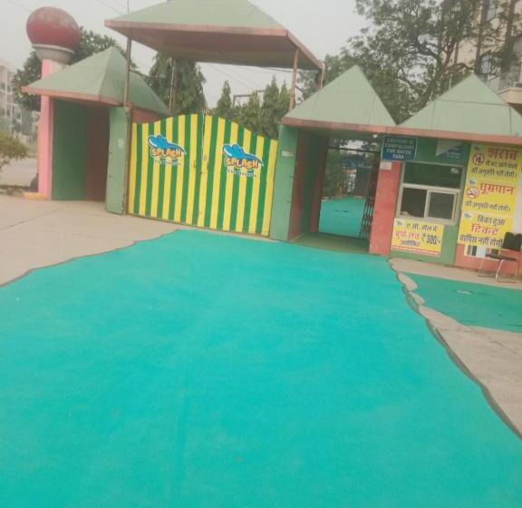 Отель Maharajgarh Resorts At Splash Fun Park Hisar