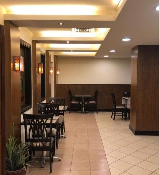 בית מלון כפרי Mira Awan