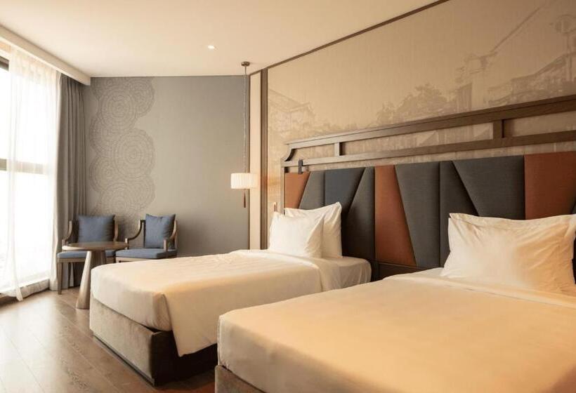 هتل Moon Apec Mandala Mũi Né