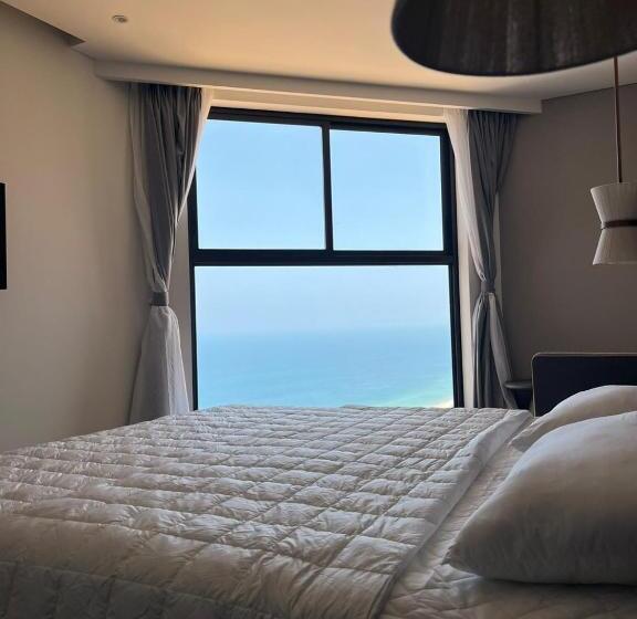 هتل Moon Apec Mandala Mũi Né