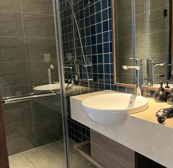 هتل Moon Apec Mandala Mũi Né