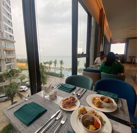 هتل Moon Apec Mandala Mũi Né