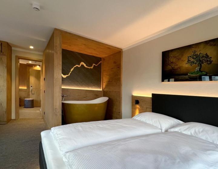 Отель Nashi Rooms