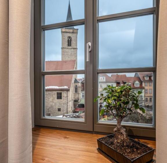 Отель Nashi Rooms