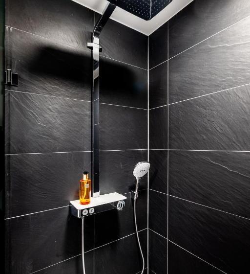 Отель Nashi Rooms