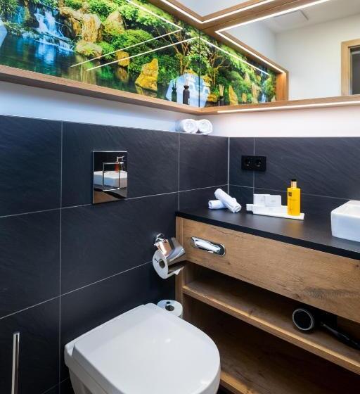 Отель Nashi Rooms