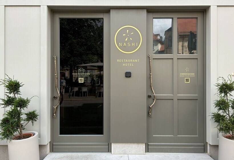 Отель Nashi Rooms