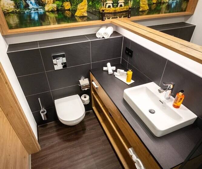 Отель Nashi Rooms