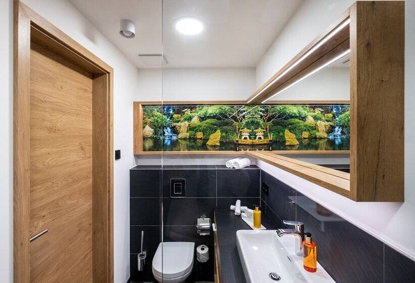 Отель Nashi Rooms