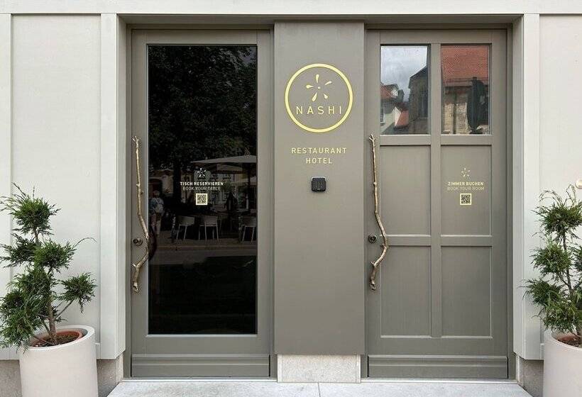 Отель Nashi Rooms