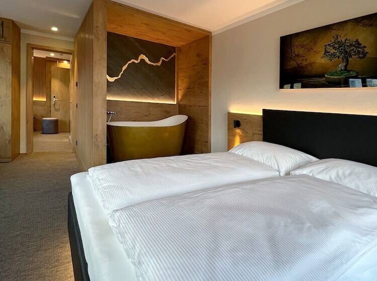 Отель Nashi Rooms