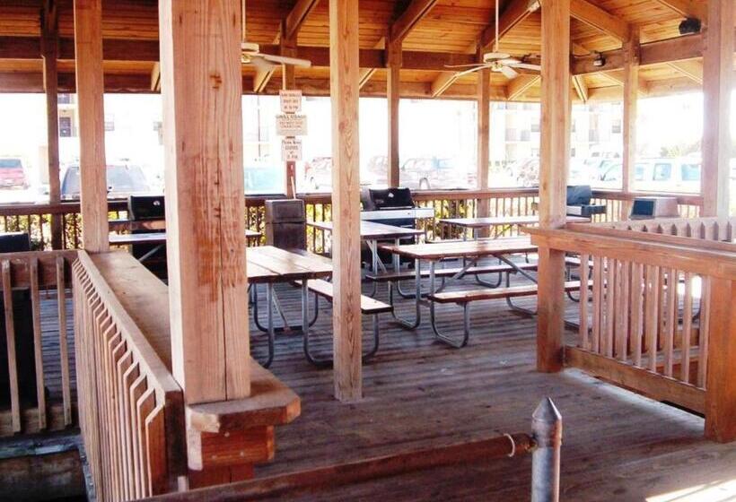 فندق Ocean Landings Resort & Racquet Club