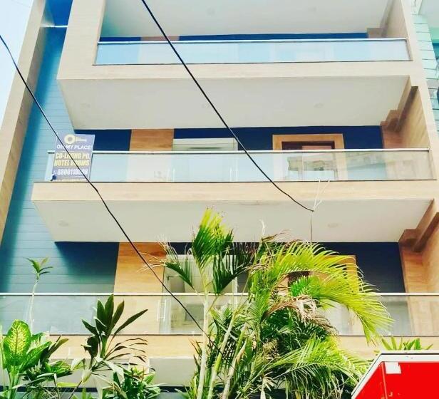 ホテル Oh My Place Noida , Sector 93