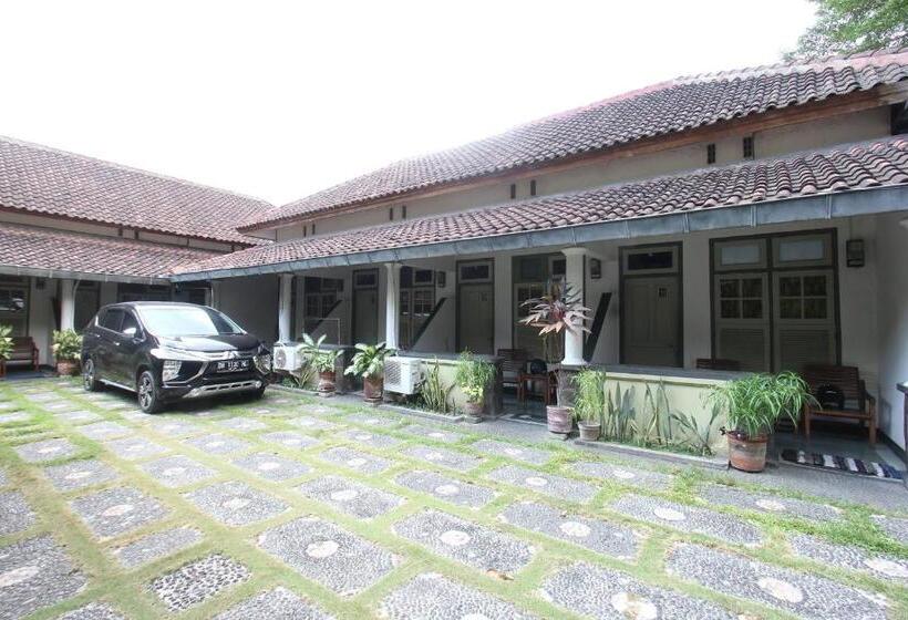 호텔 Oyo 93247 Pondok Pariwisata