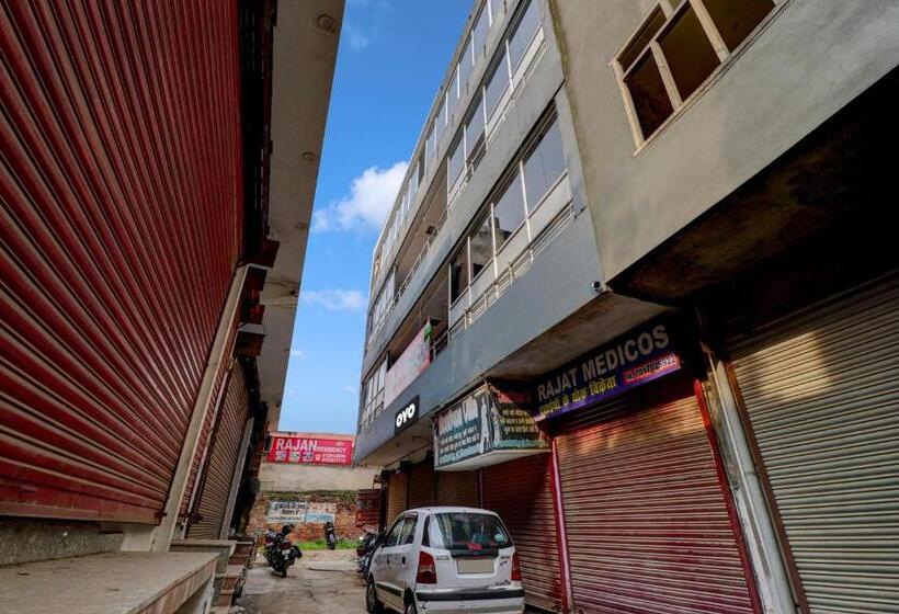 فندق Oyo Flagship Rajan Residency