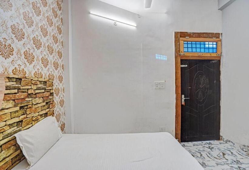 בית מלון כפרי Oyo Moon Murad Ganj