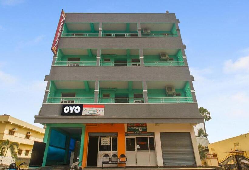 هتل Oyo R.j.international