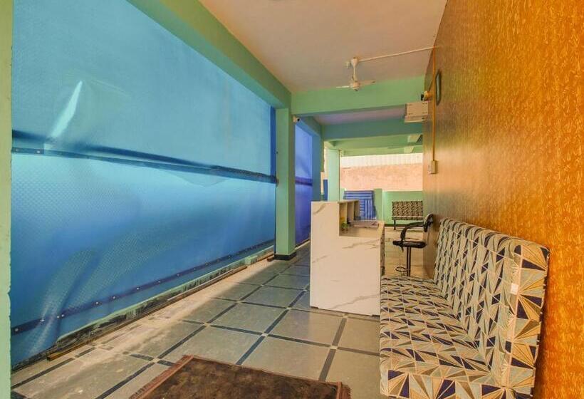 هتل Oyo R.j.international