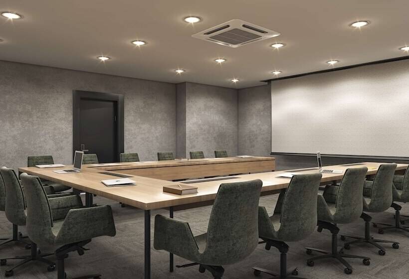 هتل Park Inn By Radisson Yalova City Center